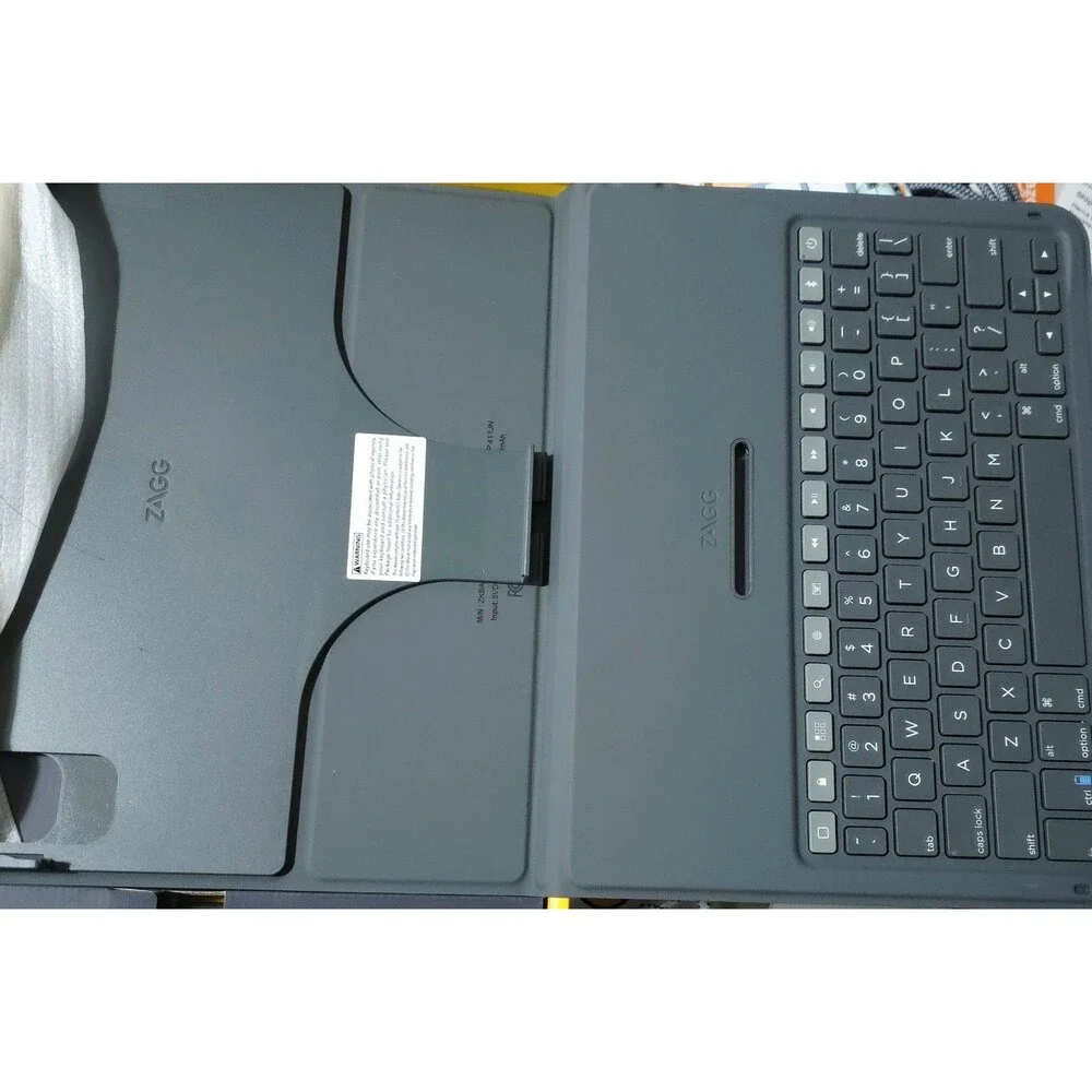 ZAGG Messenger Folio 2 Keyboard Case for iPad Air 11